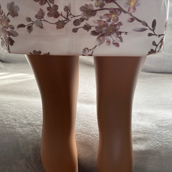 Shelby & Palmer Sheath Dress Women's Size 10 Ruched Sleeve Floral Ivory Stretch - Picture 4 of 16